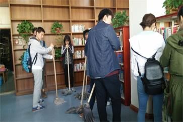 http://lwxy.ujn.edu.cn/uploadfile/201704/20170417193523653.jpg